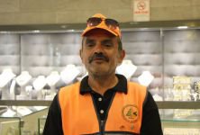 İNSANLIK ÖLMEMİŞ..