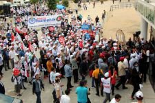 İŞÇİLER YOLA ÇIKTI..