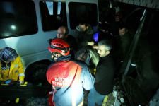 İŞÇİLERİ TAŞIYAN MİNİBÜS KAZA YAPTI, 1 ÖLÜ 12 YARALI