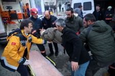 İŞÇİLERİ TAŞIYAN MİNİBÜS KAZA YAPTI, 1 ÖLÜ 12 YARALI