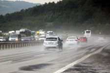 İSTANBUL ANADOLU'YA AKIYOR