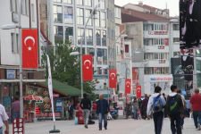 İZZET BAYSAL CADDESİ BÖYLE ÇOK GÜZEL