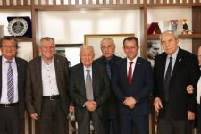 BAŞKAN ÖZCAN'A EN ANLAMLI ZİYARET