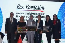 KADIN GİRİŞİMCİLER BİR ARAYA GELDİ