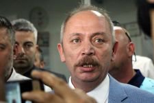 KONGREDE GERGİN ANLAR