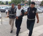 OĞLUNU BIÇAKLADI, ADLİYEYE SEVK EDİLDİ