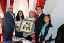 ÖĞRENCİLERDEN ÖRNEK DAVRANIŞ