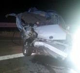 ÖNÜNDEKİ TIRA ÇARPTI 1 ÖLÜ 2 YARALI