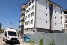 OYUN OYNARKEN PENCEREDEN DÜŞTÜ
