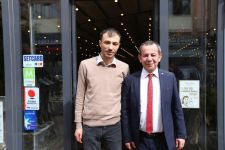 ÖZCAN'I GÖREN KADIN GÖZYAŞLARINI TUTAMADI