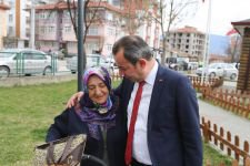 ÖZCAN'I GÖREN KADIN GÖZYAŞLARINI TUTAMADI