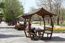 PARK VE BAHÇELERE YAZ GELİYOR