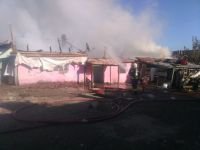 ROMANLARIN EVİ ALEV ALEV YANDI