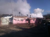 ROMANLARIN EVİ ALEV ALEV YANDI