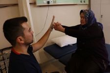 SEDYEYLE GELDİ YÜRÜYEREK ÇIKACAK