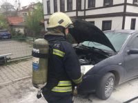 SEYİR HALİNDEKİ OTOMOBİL ALEV ALDI