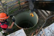 SU KUYUSUNA DÜŞEN BUZAĞI TELEF OLDU