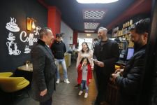 TANJU ÖZCAN ESNAFTAN BÜYÜK İLGİ GÖRDÜ