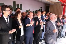 TANJU ÖZCAN GÖRKEMLİ TÖRENLE GÖREVE BAŞLADI