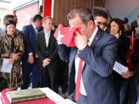 TANJU ÖZCAN GÖRKEMLİ TÖRENLE GÖREVE BAŞLADI