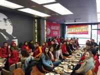 ULTRASLANLAR KAHVALTIDA BULUŞTU