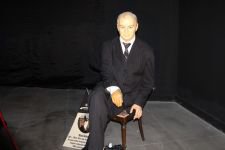 ÜNLÜLERİN BALMUMLARI BOLU'DA...