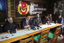 VALİ ÜMİT GAZETECİLERİ ZİYARET ETTİ