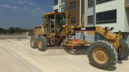 YENİ YOLLAR YAPILIYOR..