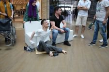 YETENEĞİYLE YARIŞMAYA DAMGA VURDU