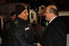 YILBAŞI GECESİ KAPI KAPI GEZDİ