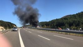 YOL ORTASINDA CAYIR CAYIR YANDI !