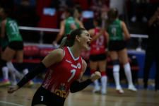 KIZLARIMIZ ADIM ADIM HEDEFE GİDİYOR