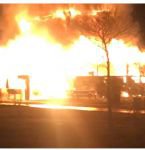 AHŞAP BİNA ALEVLERE TESLİM OLDU