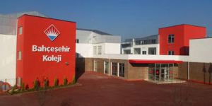 "BİZ GELECEĞİ YETİŞTİRİYORUZ"