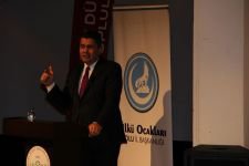 “BİZ TARİHE BİR BÜTÜN OLARAK BAKIYORUZ”