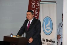 “BİZ TARİHE BİR BÜTÜN OLARAK BAKIYORUZ”