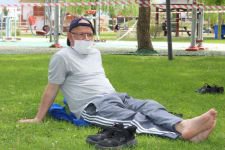 SOKAKLAR BUGÜN YAŞLILARINDI