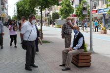 SOKAKLAR BUGÜN YAŞLILARINDI
