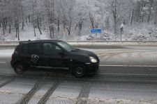 BOLU DAĞI KAR VE SİSE TESLİM