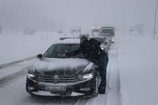BOLU DAĞI'NDA YOĞUN KAR YAĞIŞI