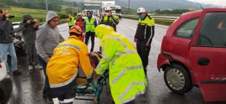 BOLU'DA 4 ARAÇ BİRBİRİNE GİRDİ