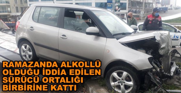 ÖNCE ARAÇLARA SONRA TABELALARA ÇARPARAK DURDU