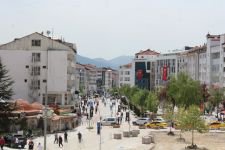 CADDE BUGÜN ÇOK SAKİN