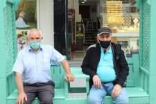 CADDEYE RENK GELDİ..