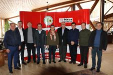 CHP'Lİ BAŞKANLAR BOLU'DA KAMPA GİRDİ