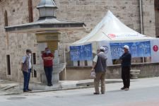 SOKAKLAR BUGÜN YAŞLILARINDI