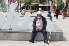 SOKAKLAR BUGÜN YAŞLILARINDI