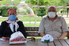 SOKAKLAR BUGÜN YAŞLILARINDI