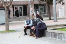 SOKAKLAR BUGÜN YAŞLILARINDI