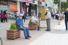 SOKAKLAR BUGÜN YAŞLILARINDI